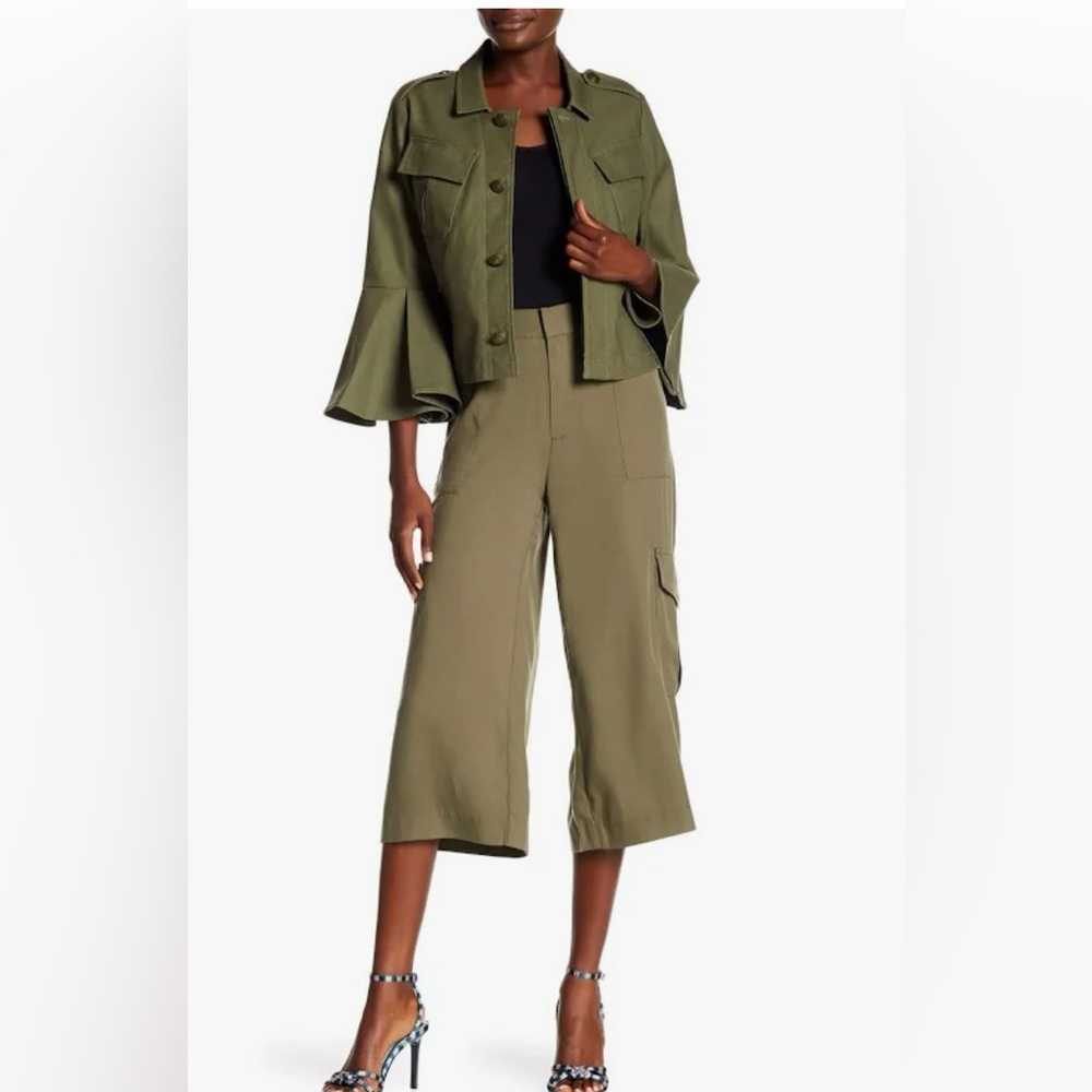 Rachel Roy women’s cropped high rise wide leg pant. Size 4. NEW WITH TAGS!